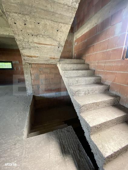 Casă cu 4 camere cu Teren 400 Mp în Decebal