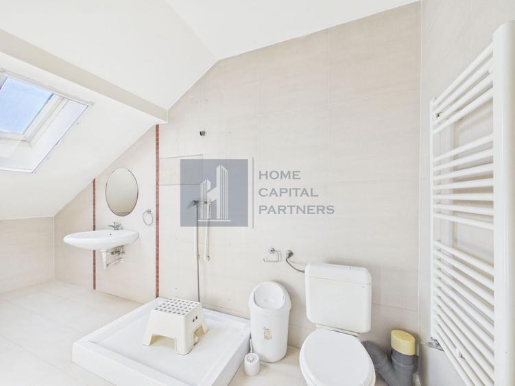 Duplex cu 6 camere cu Canalizare în Tunari