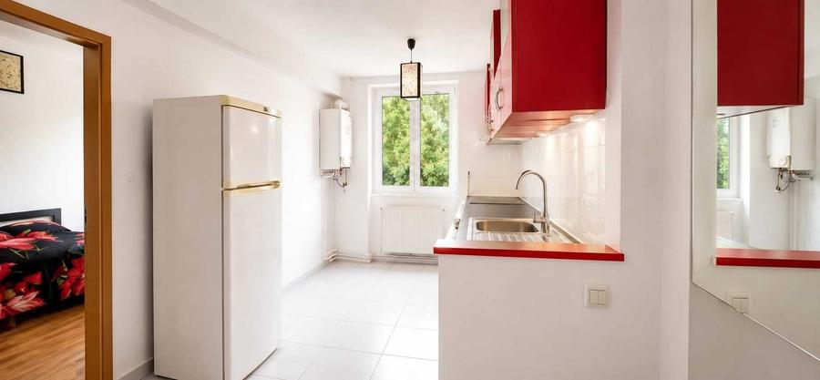 Apartament cu 2 camere semidecomandat în Central