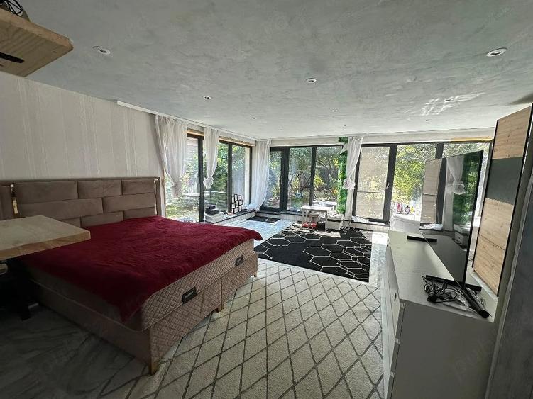 Casă cu 5 camere cu Teren 1000 Mp în Brezoaia