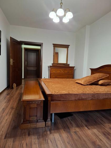 Apartament cu 2 camere decomandat în Petros