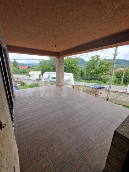Casă individuală cu 4 camere cu Canalizare în Exterior Nord