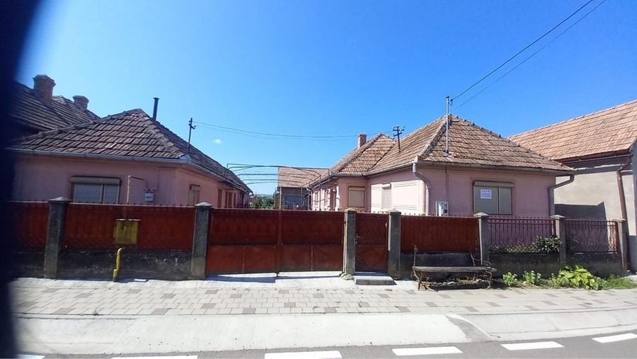 Casă cu 4 camere în Bucerdea Grânoasă