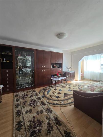 Apartament cu 2 camere decomandat în Zimbru