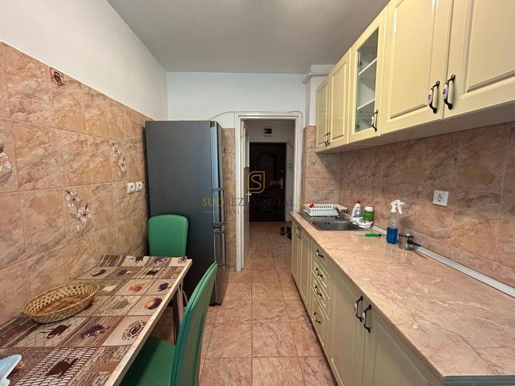 Apartament cu 2 camere semidecomandat, mobilat în Berceni