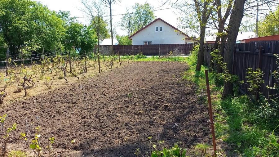 Casă individuală cu 3 camere cu Teren 1040 Mp în Lehliu