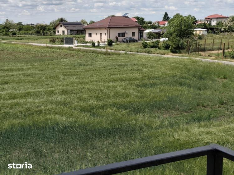 Casă cu 4 camere cu Teren 508 Mp în Ulmi