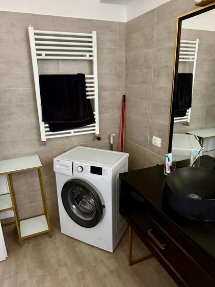 Apartament cu 2 camere decomandat în Centru Civic