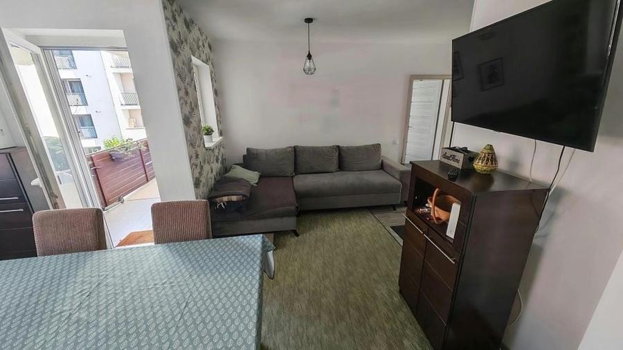 Apartament cu 3 camere decomandat în Bună Ziua