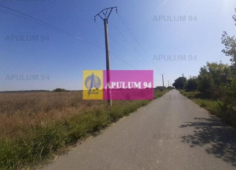 Teren Construcții intravilan de 1300 mp, în 1 Decembrie