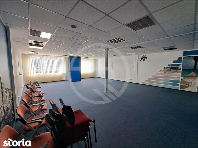 Spațiu comercial, de 80 mp, în Gruia