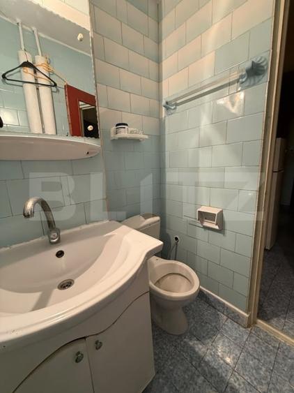 Apartament cu 2 camere decomandat, mobilat în Micro 13