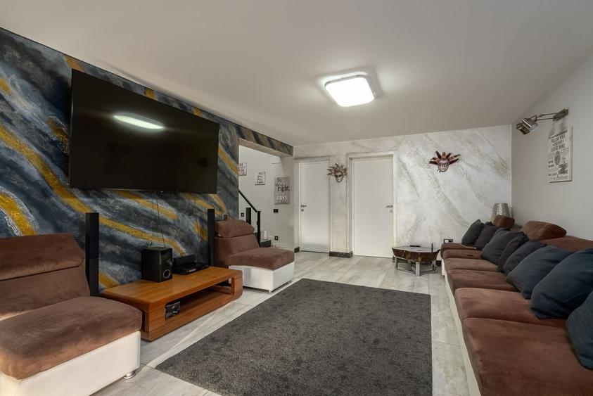 Casă individuală cu 6 camere cu Piscina în Puchenii Mari