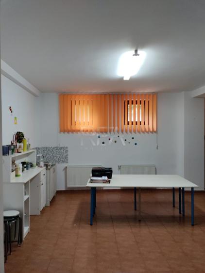 Apartament cu 4 camere decomandat în Ozana