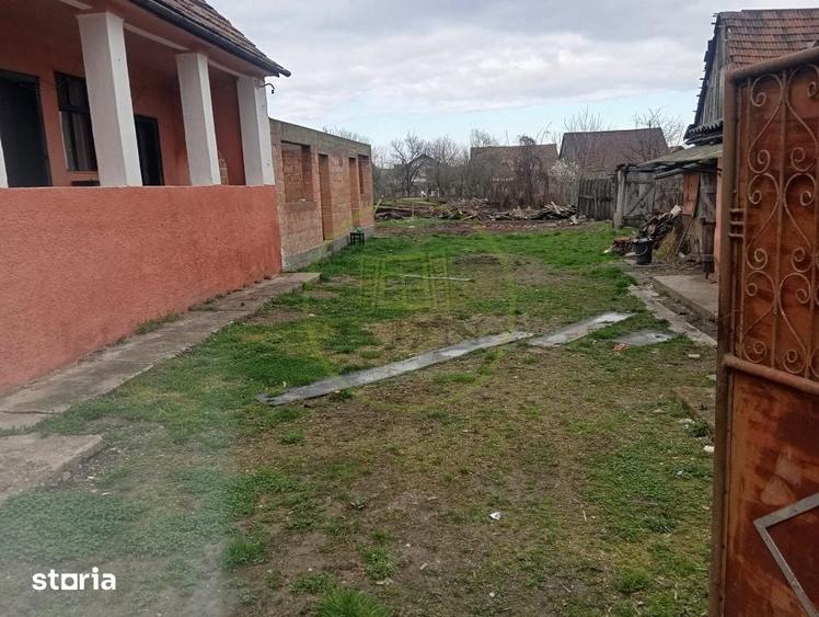 Casă cu 2 camere cu Teren 802 Mp în Târnava