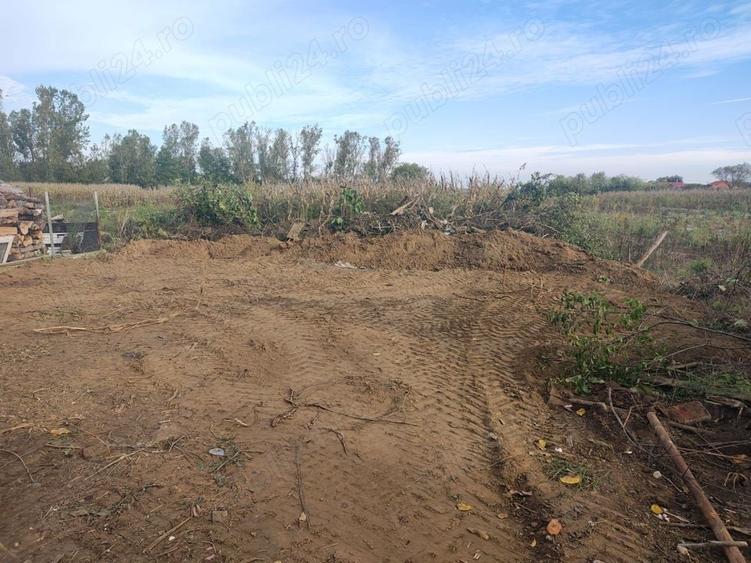 Casă cu 3 camere cu Teren 1300 Mp în Sălacea