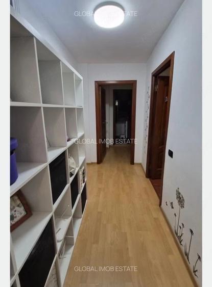 Vanzare Apartament 4 Camere in Zona Doamna Ghica - 1