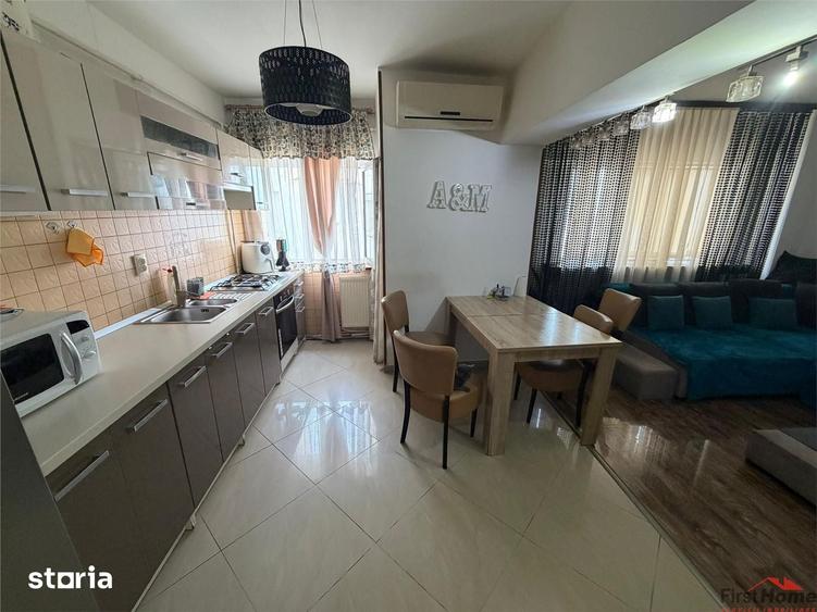 Apartament cu 3 camere decomandat în Central