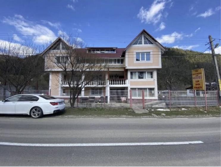 Casă cu 4 camere cu Teren 1500 Mp în Durău