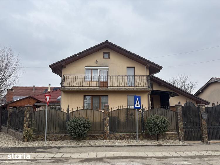 Casă cu 3 camere cu Teren 343 Mp în Sântandrei
