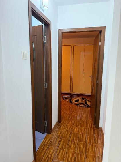 Apartament cu 2 camere semidecomandat, mobilat în Central