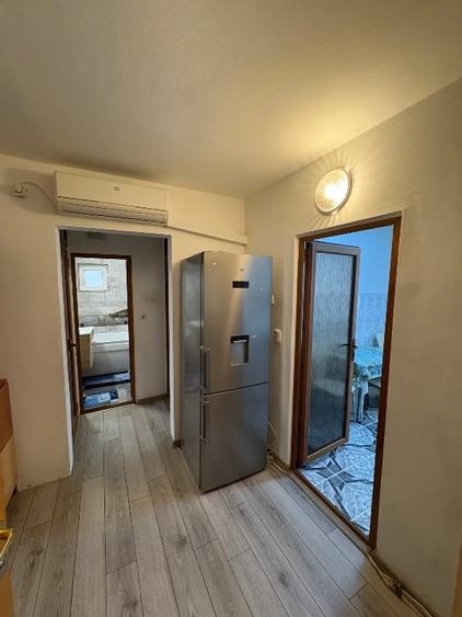 Vând apartament decomandat complet mobilat și utilat cu loc de parcare inclus - 13