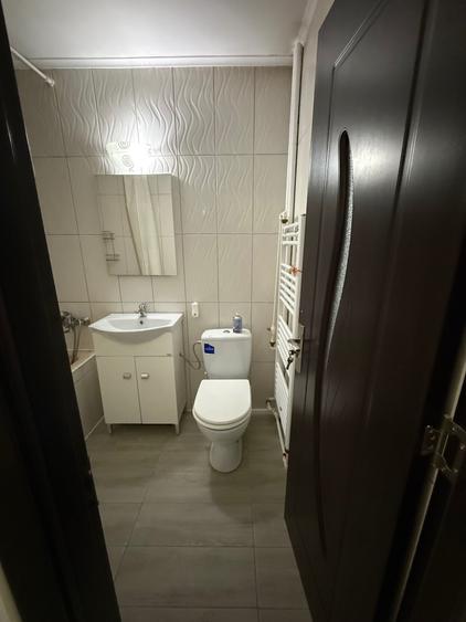 Garsoniera renovata si utilata gata de mutare imediata - 3