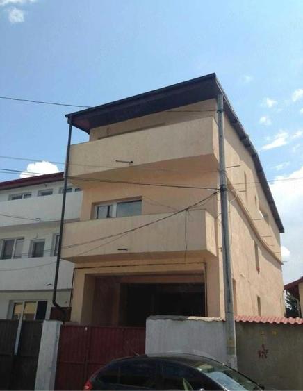 Spațiu comercial, de 200 mp, în Titan