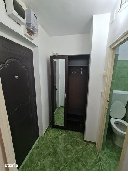Garsonieră decomandată în Micălaca