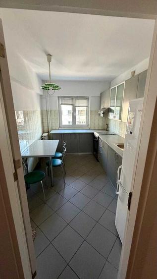 Apartament cu 4 camere decomandat în Ultracentral