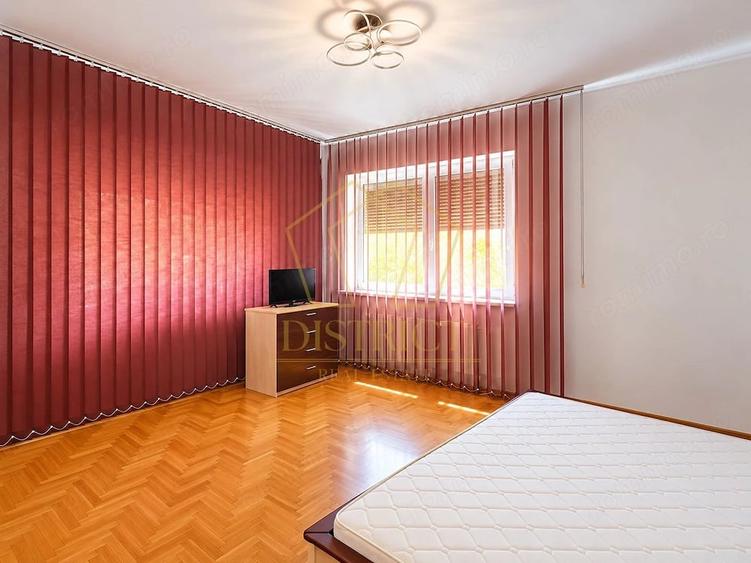 Casă cu 3 camere cu Teren 250 Mp în Girocului