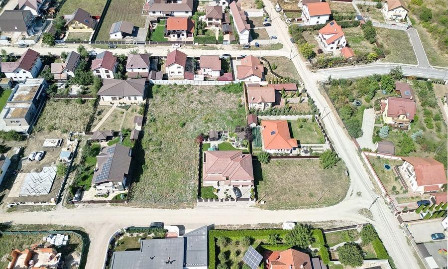 Teren Construcții intravilan de 823 mp, în Ghimbav Livadă