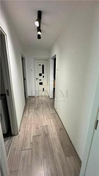 Apartament cu 3 camere decomandat, mobilat în Șagului