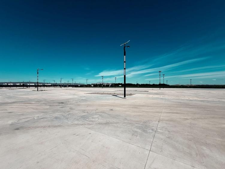 Spațiu industrial, de 16,000 mp, în Afumați