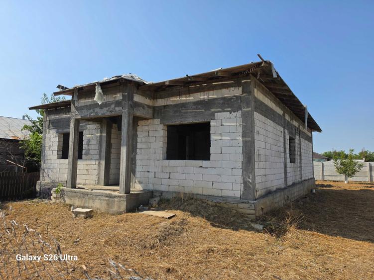 Casă cu 3 camere în Exterior Vest