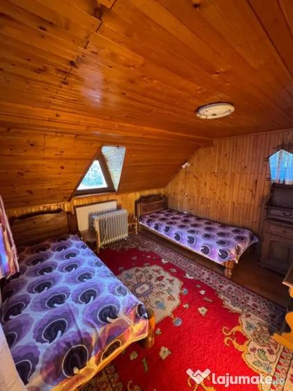 Casă cu 4 camere cu Teren 1000 Mp în Firiza