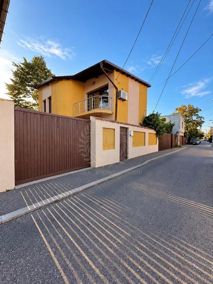 Casă individuală cu 4 camere cu Teren 249 Mp în Sud