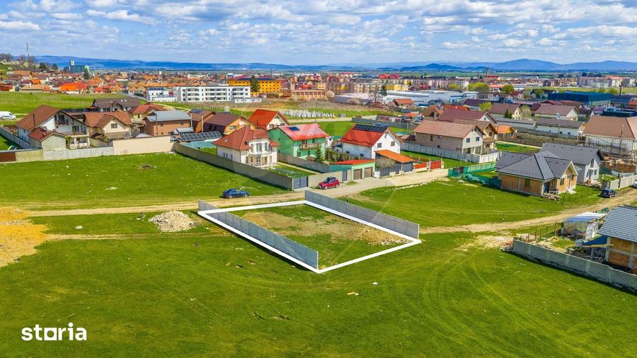 Teren de 500 mp, în Astra