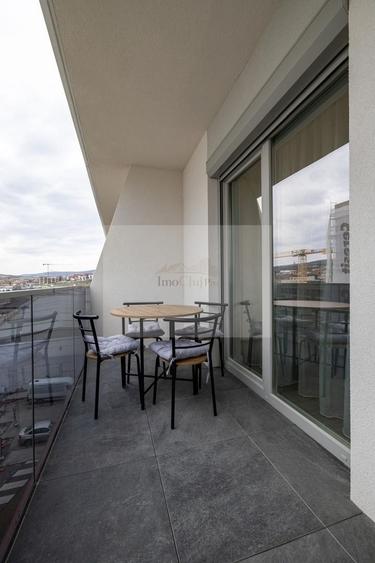 Apartament cu 2 camere semidecomandat, mobilat în Iris