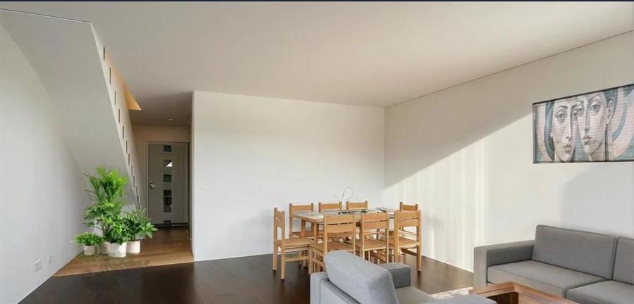 Duplex cu 4 camere cu Canalizare în Bartolomeu