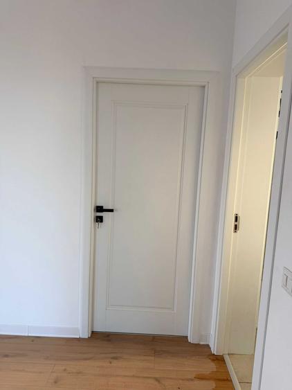 Casă cu 3 camere în Petrești