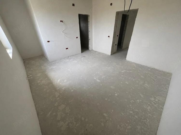 Casă cu Teren 440 Mp în Cumpăna