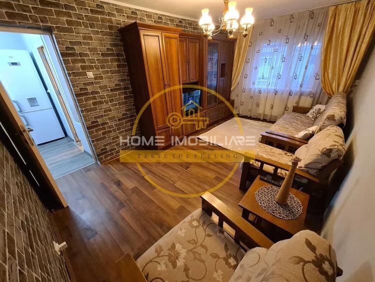 Apartament cu 3 camere decomandat, mobilat în Galata