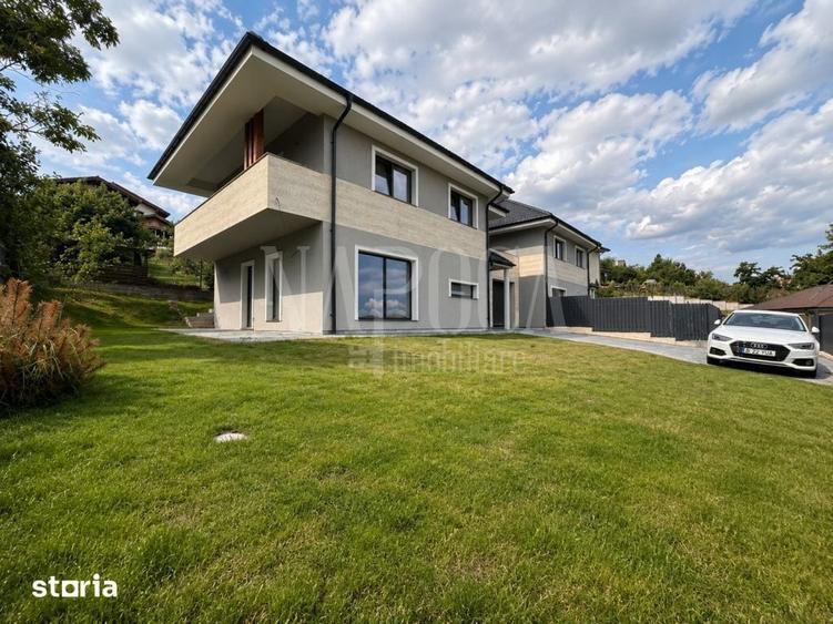 Casă cu 4 camere cu Teren 500 Mp în Feleacu
