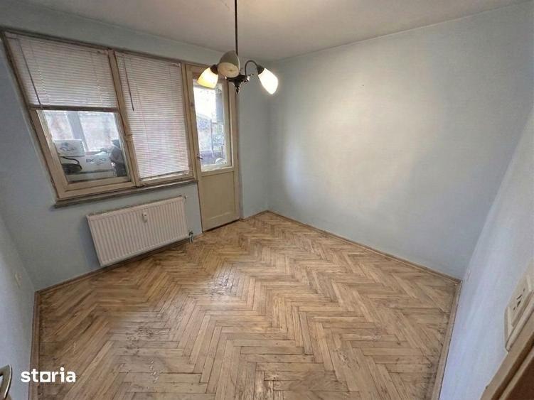 Apartament cu 3 camere, mobilat în Calea București