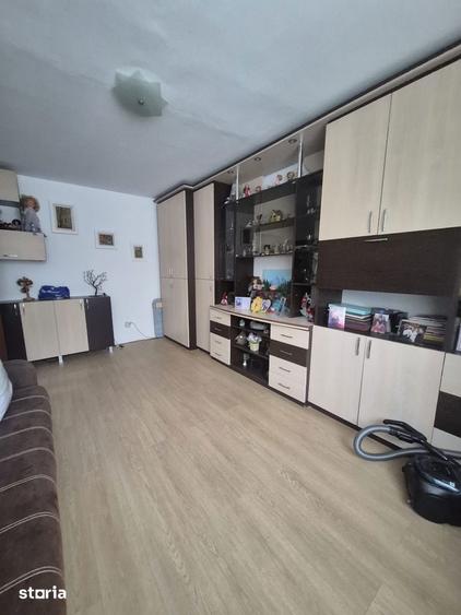 Apartament cu 2 camere, mobilat în Precista