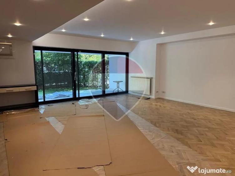 Apartament cu 3 camere semidecomandat în Primăverii