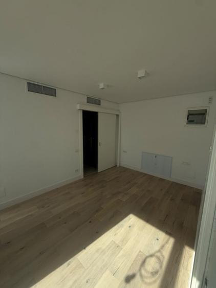 Casă cu 5 camere cu Canalizare în Pipera