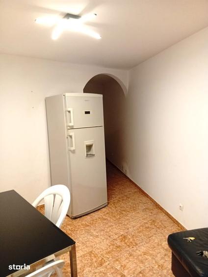 Casă cu 4 camere cu Teren 120 Mp în Central