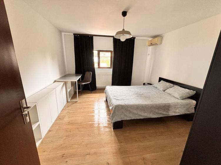 Apartament cu 3 camere semidecomandat în Alba Iulia